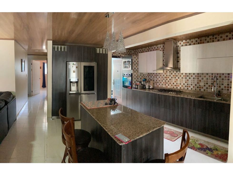 CASA REMODELADA EN VENTA EN LA ARBOLEDA DEL GOLF RUFINA ALFARO — foto 4