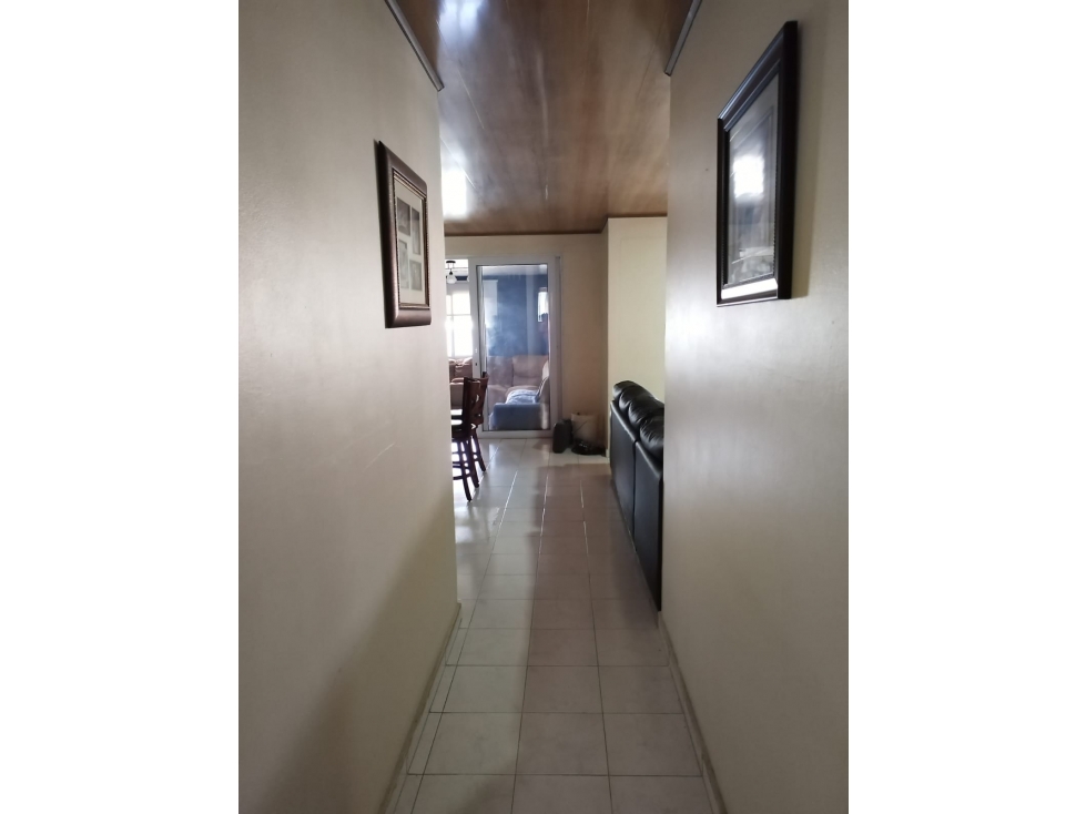 CASA REMODELADA EN VENTA EN LA ARBOLEDA DEL GOLF RUFINA ALFARO — foto 5