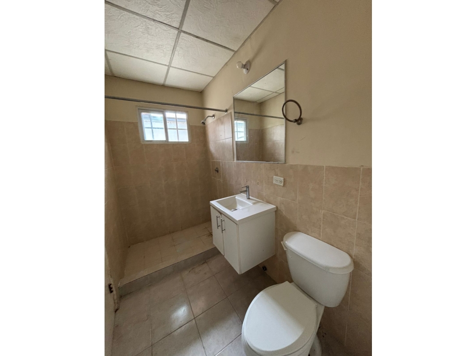 CASA EN ALQUILER Y VENTA HACIENDA SANTA FE - 3