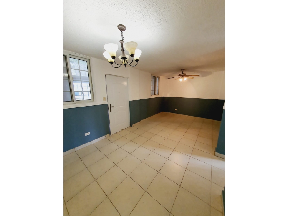 CASA EN VENTA EN PH PRIVADO P.H. LOS SAUCES- PEDREGAL - 2