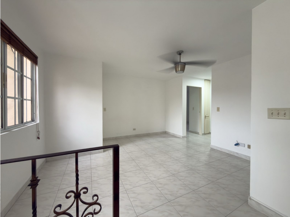 Bella Casa en Albrook Gardens con casa de invitados — foto 2