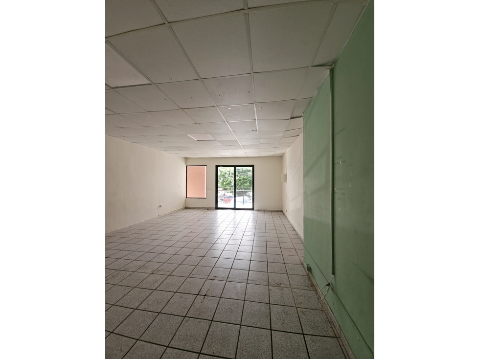 COD13 Local Comercial en Dos Mares - 2