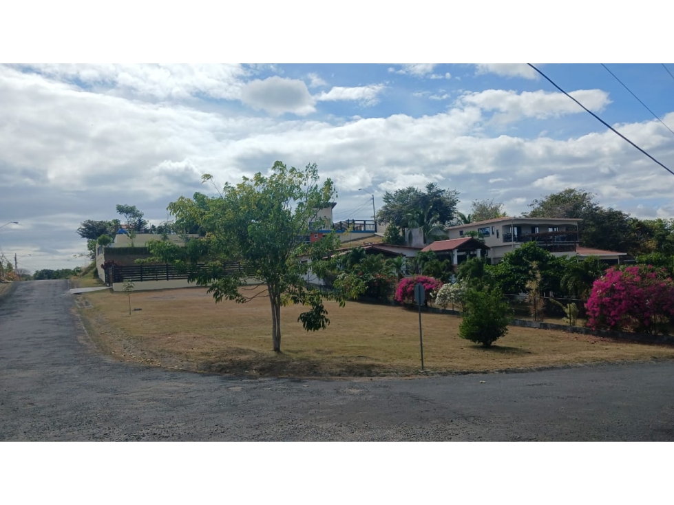 TERRENO EN RESIDENCIAL PRIVADO - LAS UVAS SAN CARLOS (ESQUINA) — foto 3