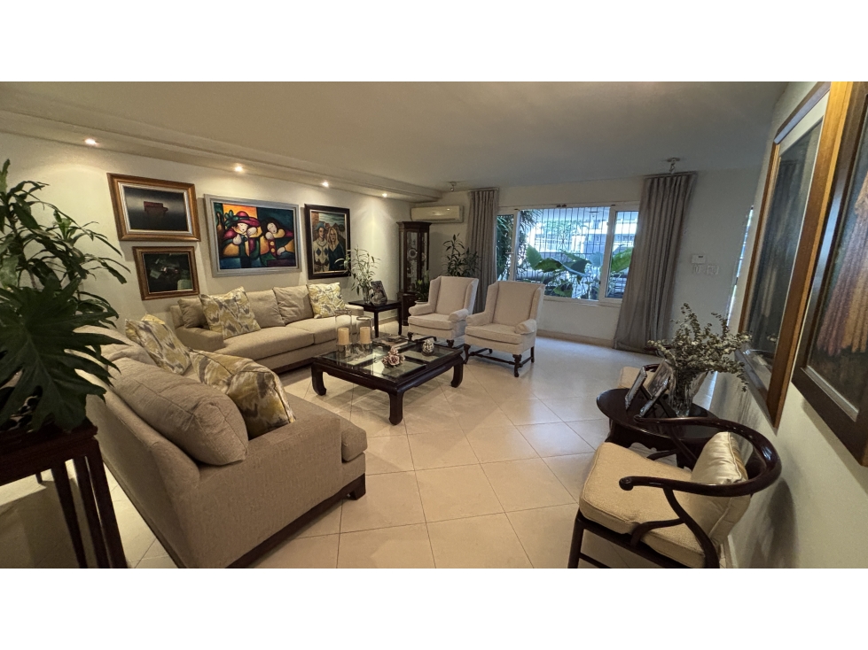 CASA DE DOS PISOS EN OBARRIO A LA VENTA | CON ZONIFICACIÓN ZM6 - 3