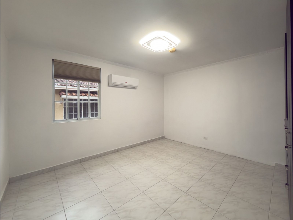 Bella Casa en Albrook Gardens con casa de invitados — foto 3