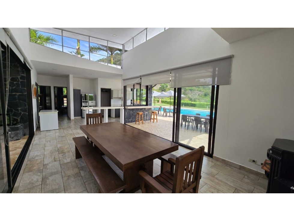 Venta Finca Moderna Santa Fe de Antioquia - Los Robles — foto 2