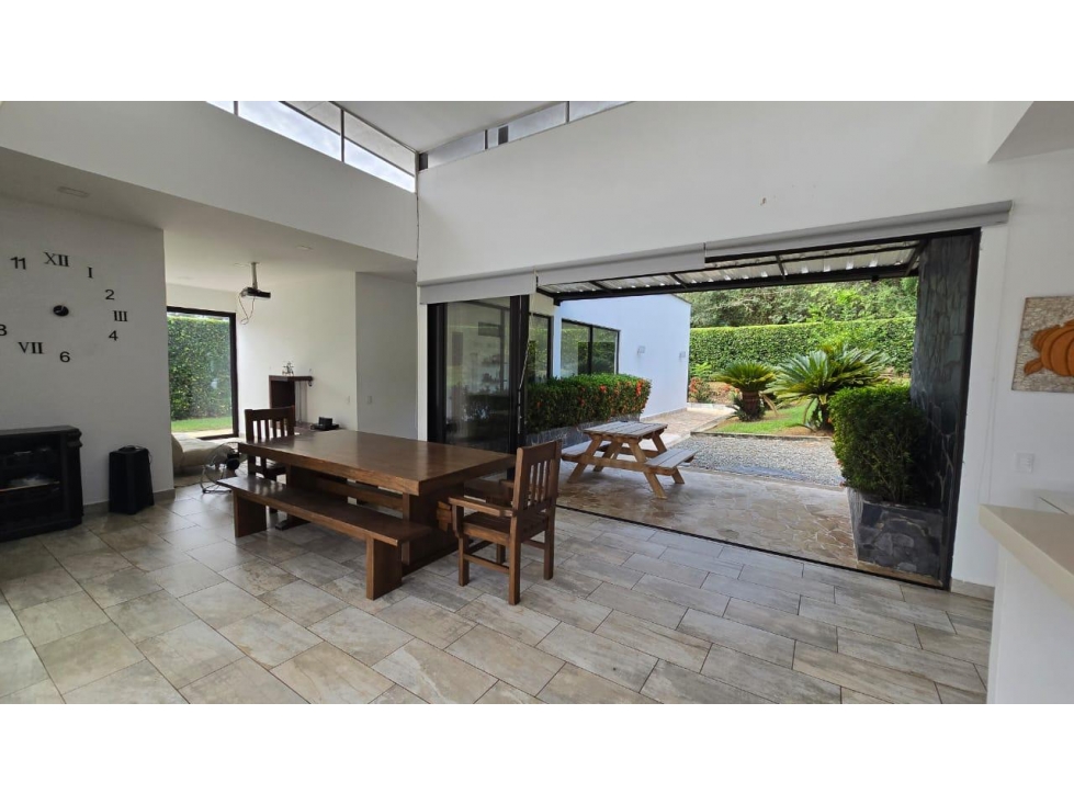 Venta Finca Moderna Santa Fe de Antioquia - Los Robles — foto 3