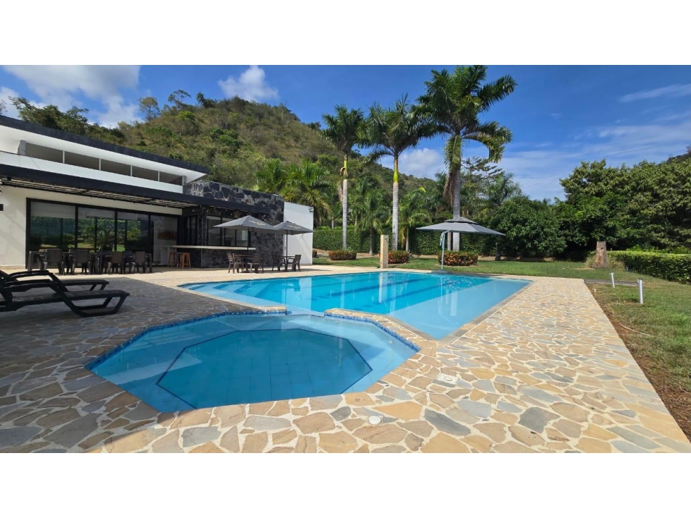 Venta Finca Moderna Santa Fe de Antioquia - Los Robles — foto 5