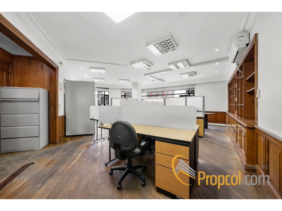 ARRIENDO EXCELENTE OF PARQUE 93 - 6