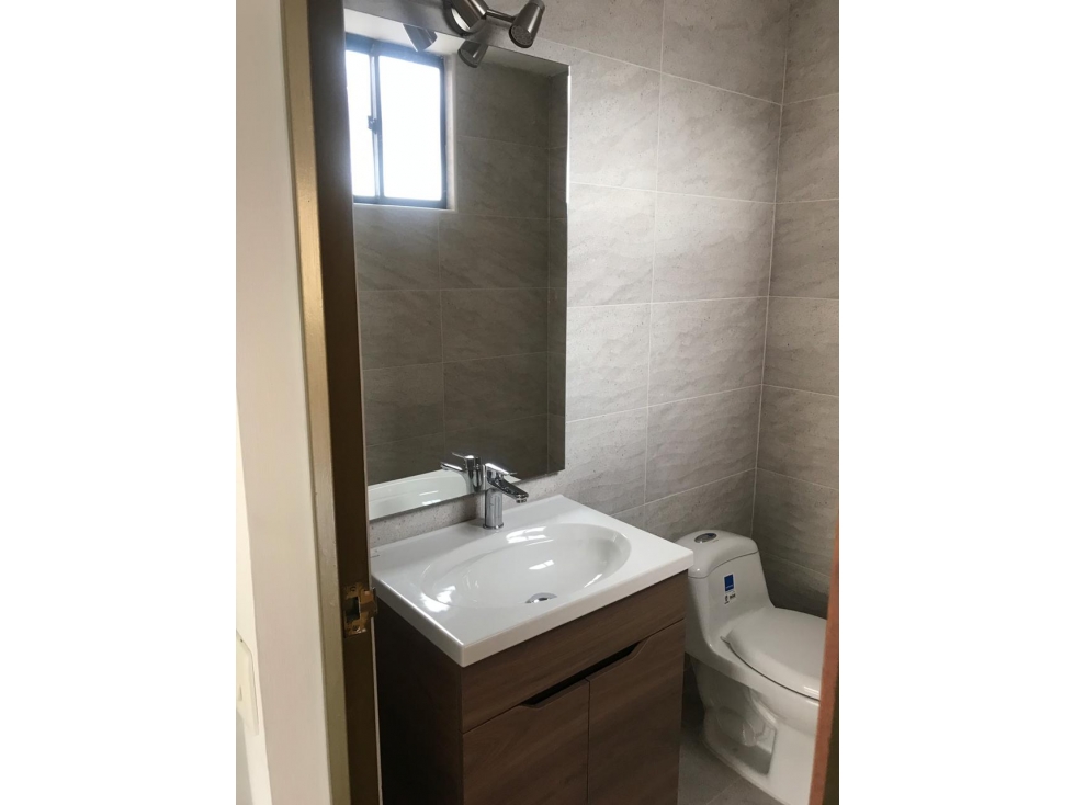 RENTA / VENTA - OFICINA - ANTIGUO COUNTRY — foto 4
