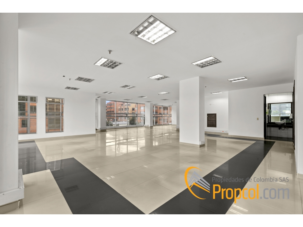EDIFICIO DE OFICINAS EN VENTA, CHICO — foto 4