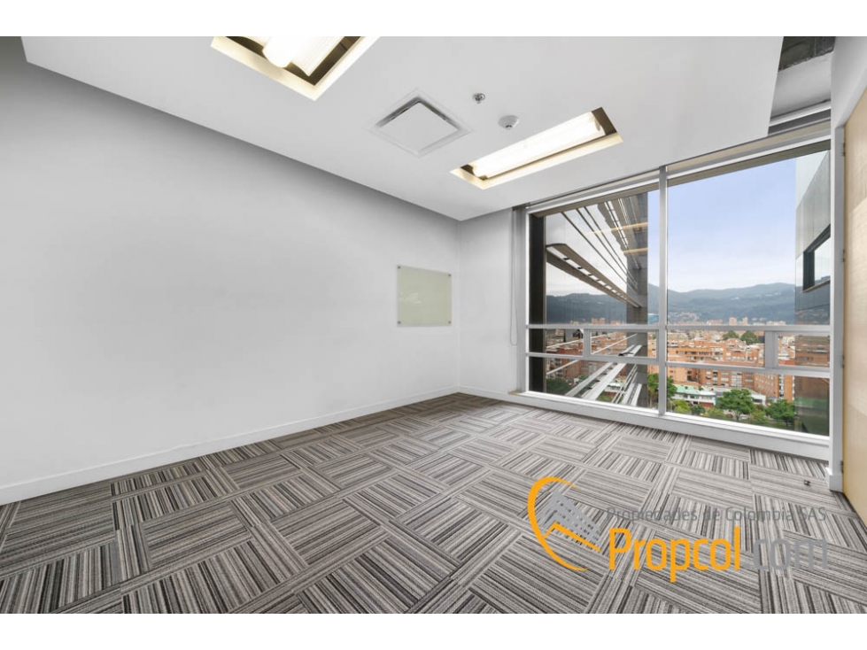 VENTA - OFICINA - PARALELO 108 - ALHAMBRA — foto 3