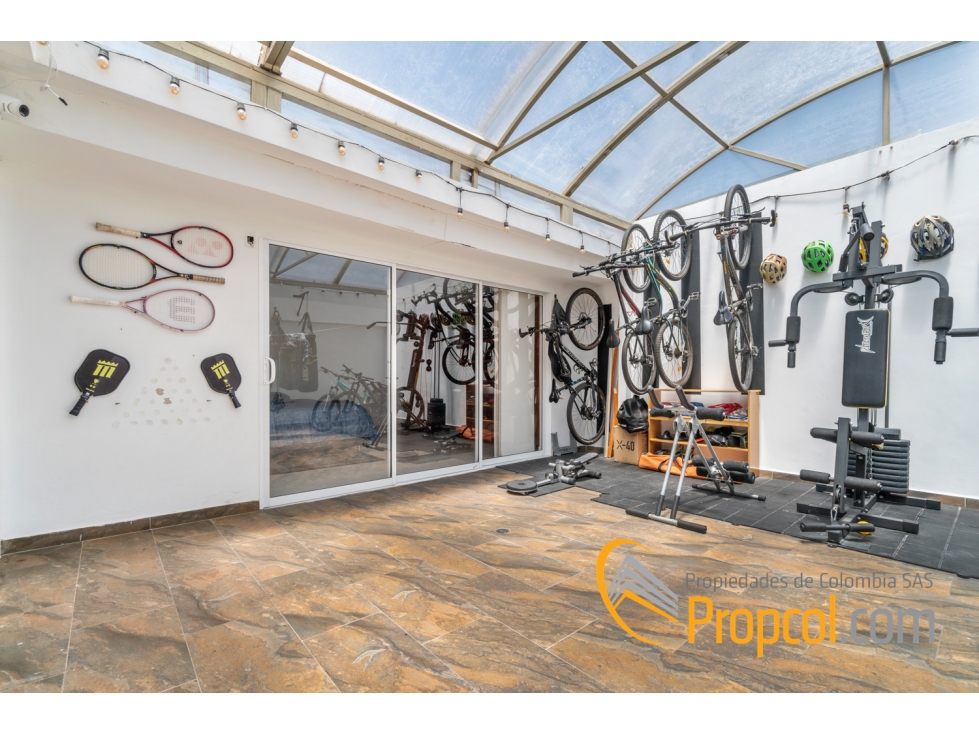 ARRIENDO EXCELENTE CASA REMODELADA RECREO DE LOS FRAILES — foto 6