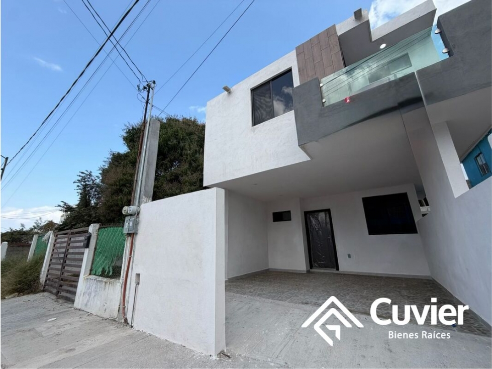 CV2622-RD CASA EN VENTA, COL. JARDINES DE CHAMPAYÁN