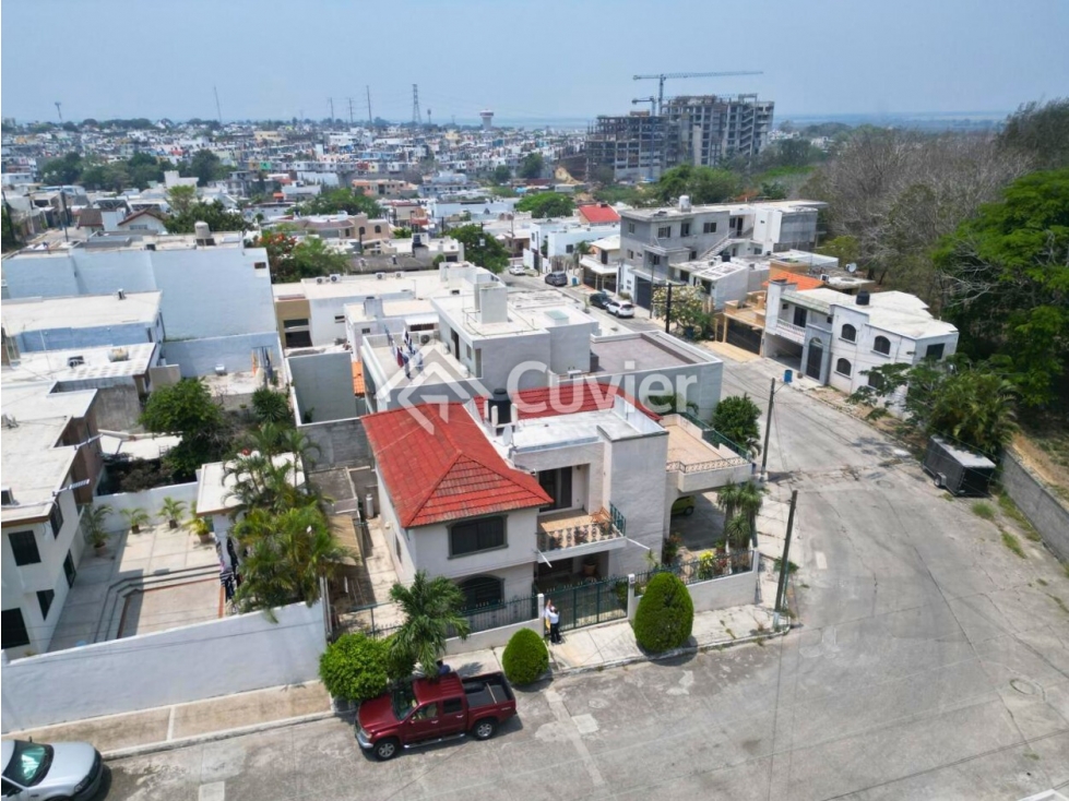 CV1652-DE CASA EN VENTA, COL. TANCOL 33