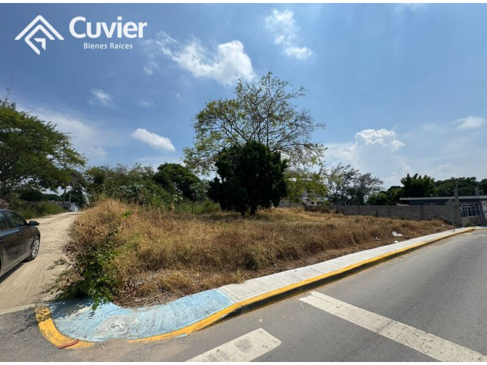 TV2868-CP TERRENO EN VENTA, FRACC. LAGUNA DE MIRALTA - 2