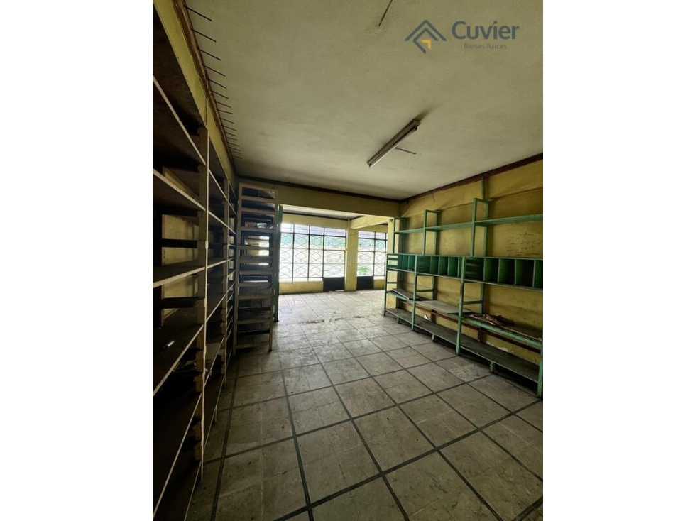 EV1920-CA EDIFICIO EN VENTA, COL. ZONA CENTRO DE TAMPICO - 2