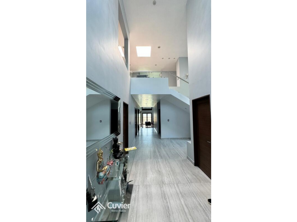 CV2175-VG CASA EN VENTA, COL. JARDINES DE CHAMPAYAN — foto 2