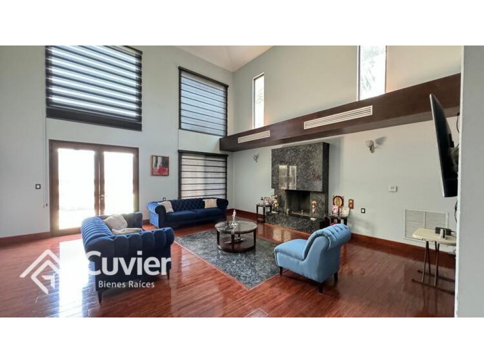 CV2175-VG CASA EN VENTA, COL. JARDINES DE CHAMPAYAN — foto 3