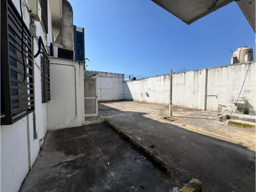 BR2909-DE BODEGA EN RENTA, COL. PETROLERA - 4