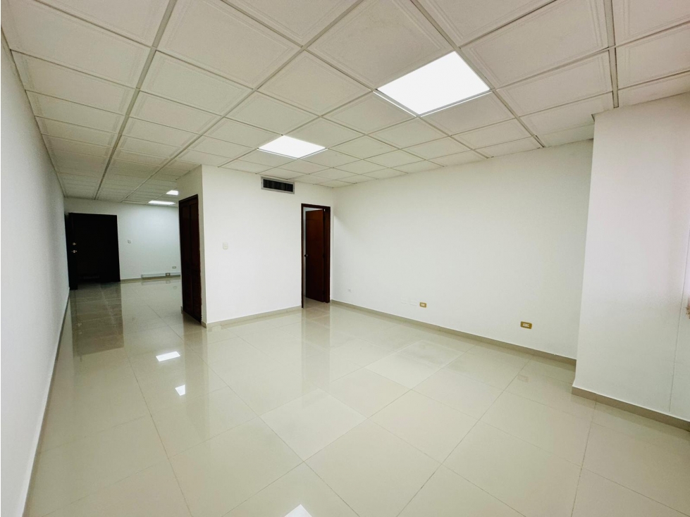 VENTA DE OFICINA EN VILLA COUNTRY, BARRANQUILLA
