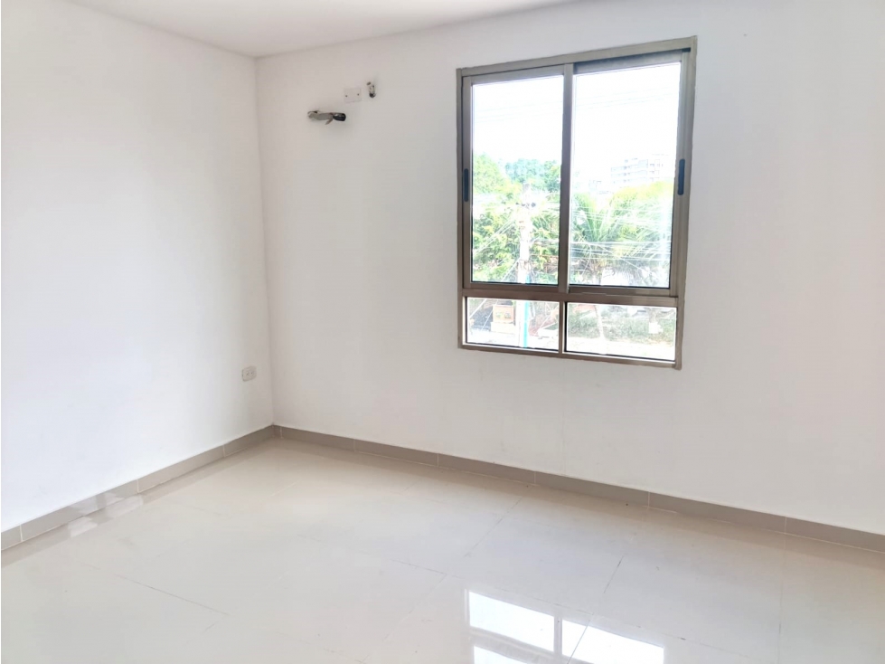 SE VENDE APARTAMENTO EN CIUDAD JARDIN, BARRANQUILLA. — foto 2