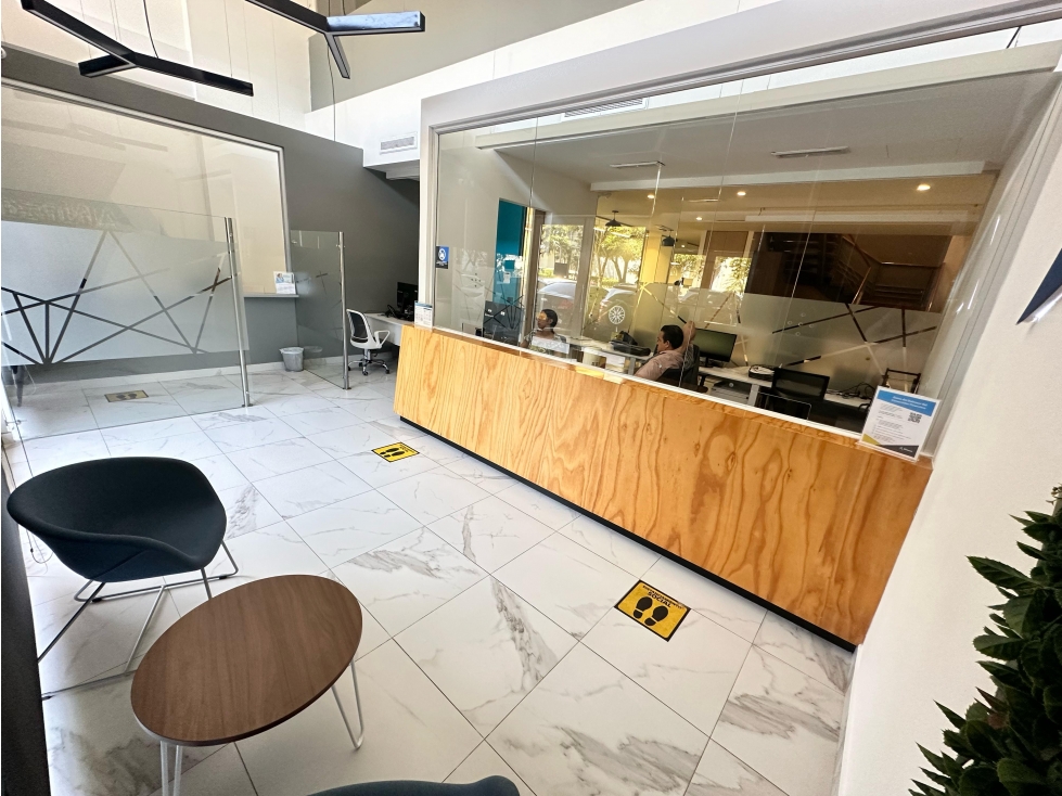 VENDO OFICINA/LOCAL COMERCIAL EN EL COUNTRY, BARRANQUILLA