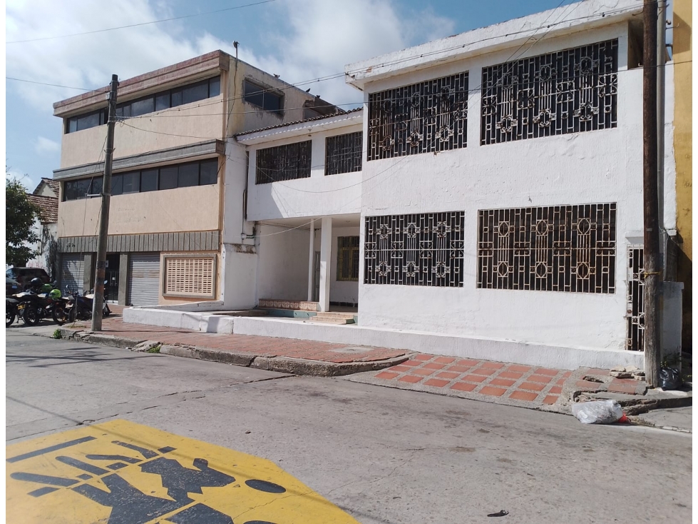 VENDO EDIFICIO EN EL CENTRO DE LA CIUDAD BARRANQUILLA - 3