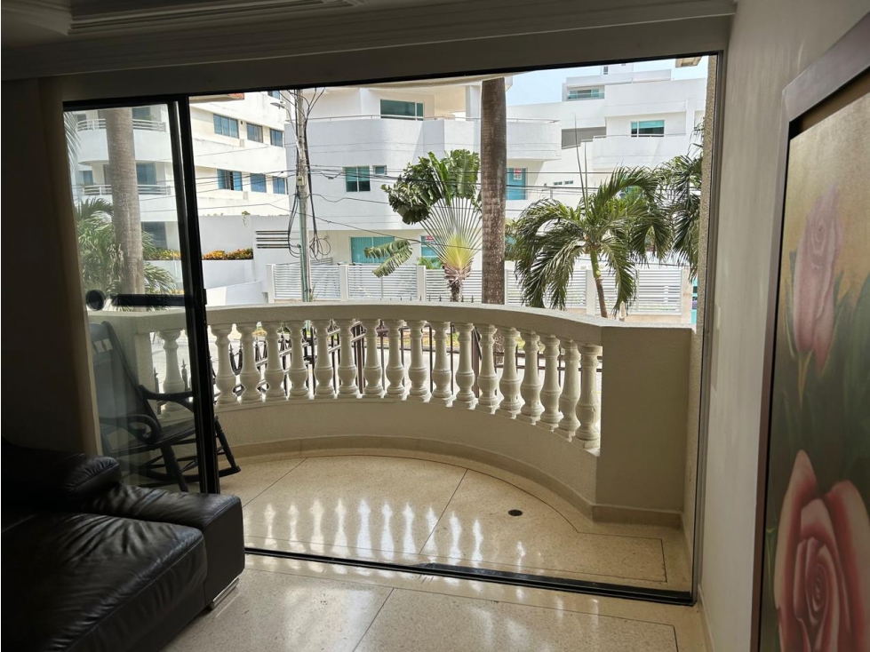 VENDO APARTAMENTO EN RIOMAR, BARRANQUILLA