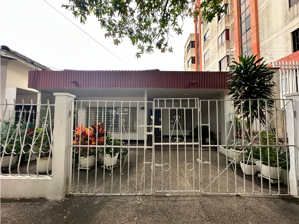 VENDO CASA EN BARRIO BOSTON, BARRANQUILLA