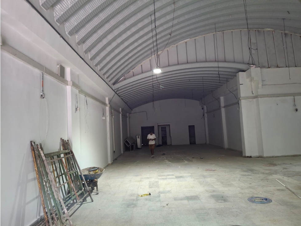 ARRIENDO LOCAL COMERCIAL MALAMBO - 3
