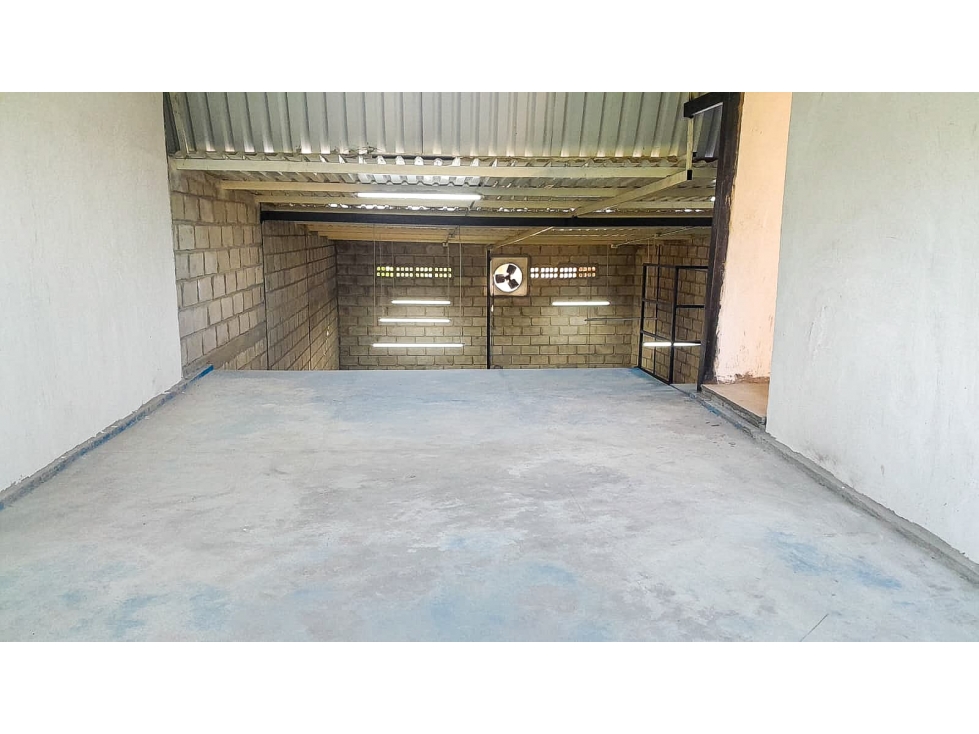 VENDO BODEGA COMERCIAL - ZONA INDUSTRIAL DE GALAPA, ATLANTICO - 4