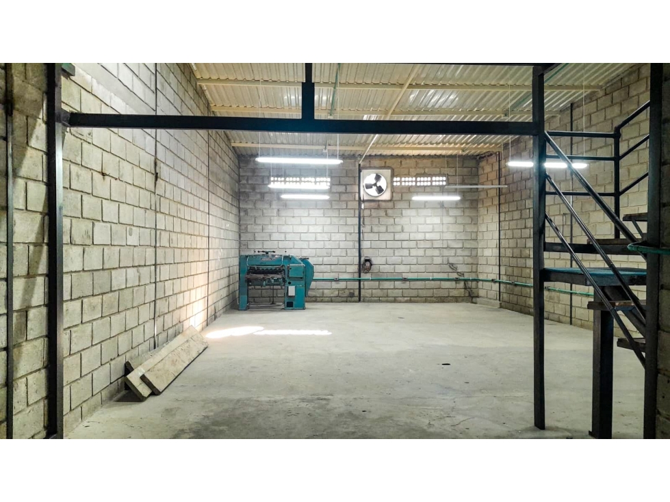 VENDO BODEGA COMERCIAL - ZONA INDUSTRIAL DE GALAPA, ATLANTICO - 2