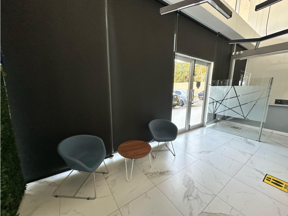 VENDO OFICINA/LOCAL COMERCIAL EN EL COUNTRY, BARRANQUILLA — foto 3