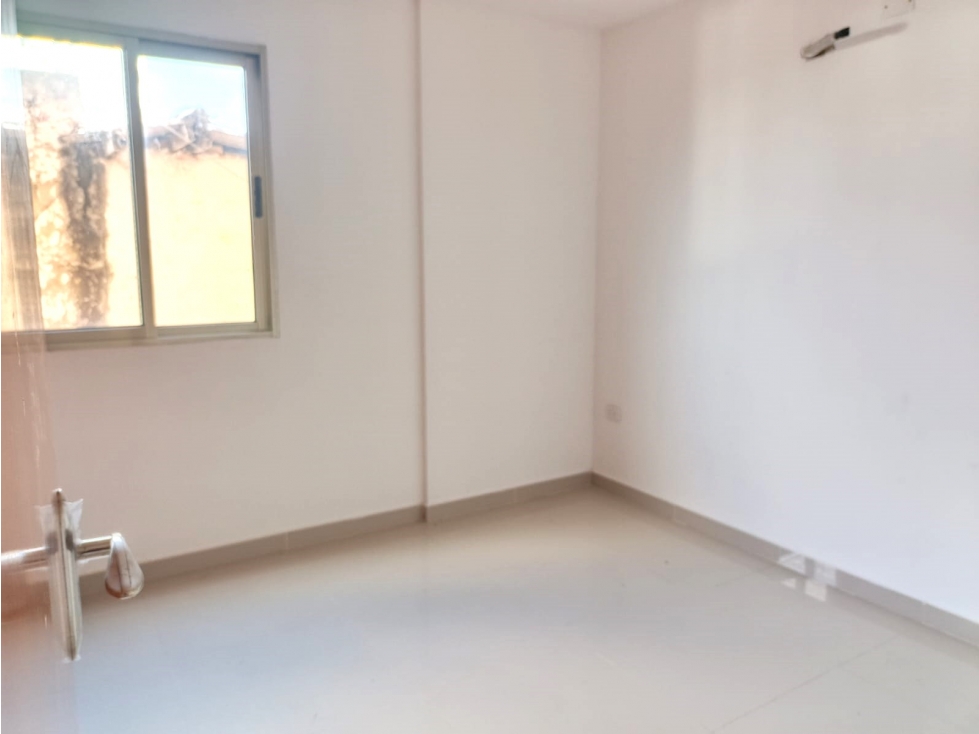 SE VENDE APARTAMENTO EN CIUDAD JARDIN, BARRANQUILLA. — foto 4