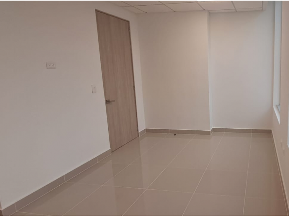 SE ARRIENDA CONSULTORIO/OFICINA EN BARRANQUILLA - 1