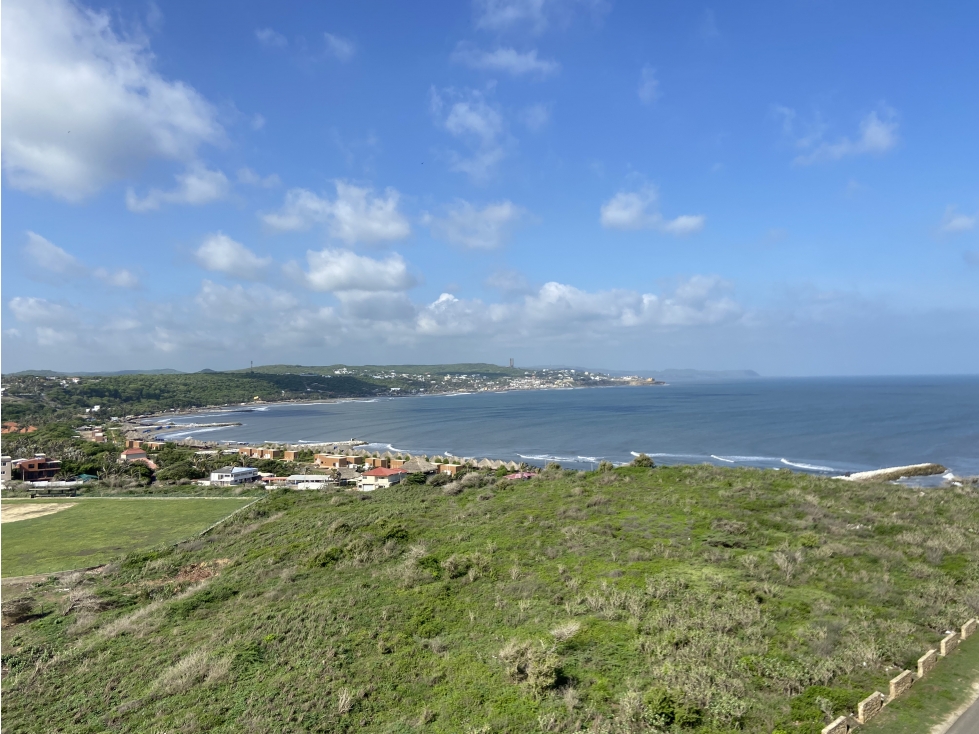 VENTA DE APARTAMENTO CERCA AL MAR, PUNTA ROCA SABANILLA