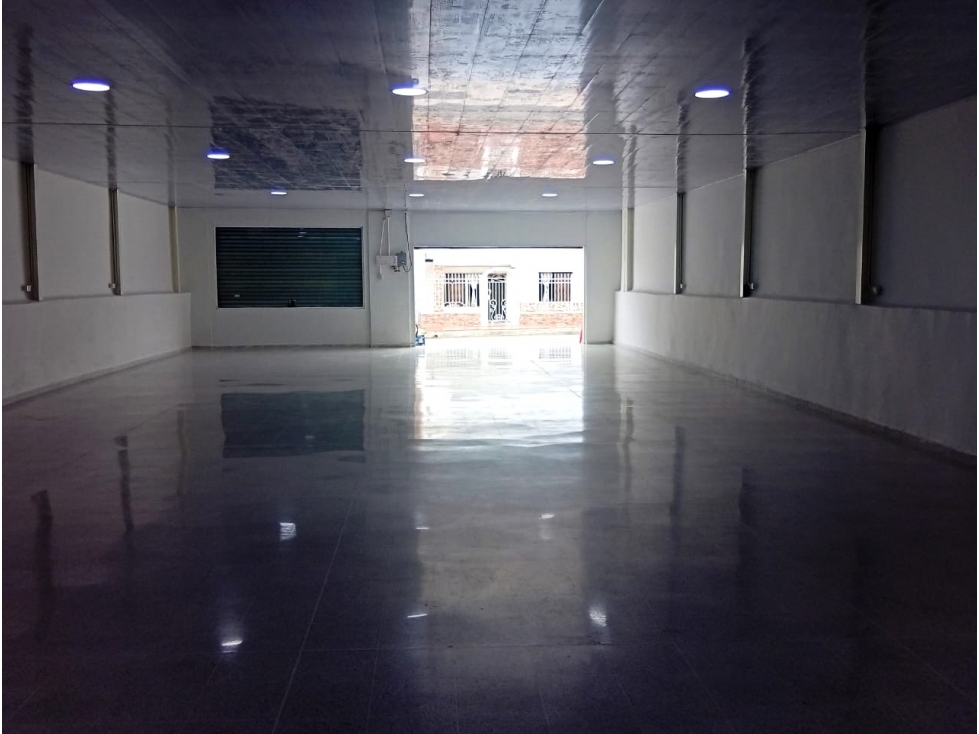 SE ARRIENDA LOCAL COMERCIAL PARA ESTRENAR, LOS ANDES, BARRANQUILLA. — foto 2