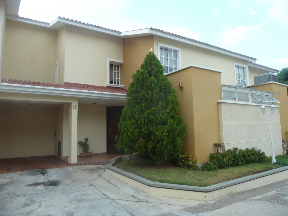 VENTA DE CASA EN SANTA MONICA BARRANQUILLA