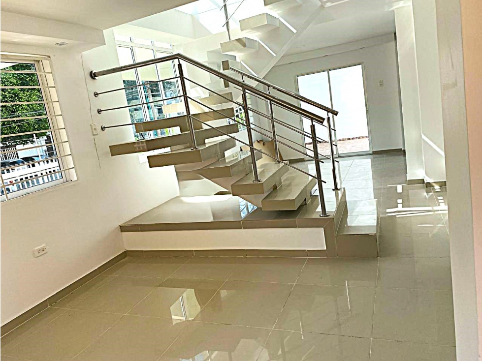 SE VENDE CASA EN CONJUNTO, SECTOR DE CUIDAD JARDIN, BARRANQUILLA. — foto 2