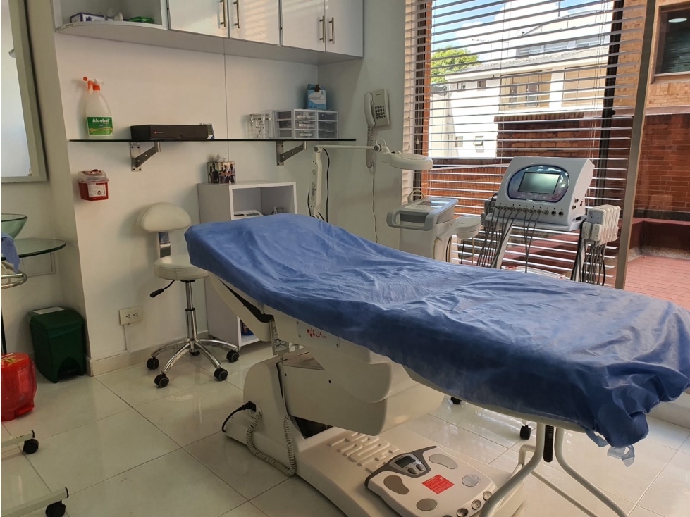 Consultorio en Venta en Antiguo Country