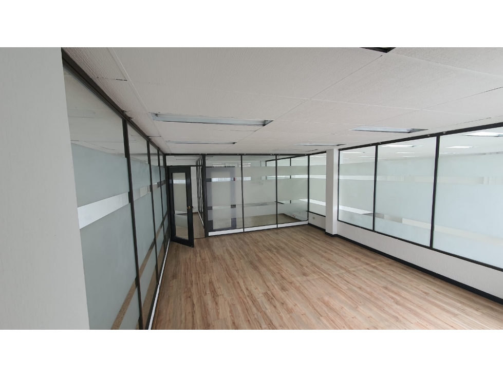 Local / Bodega con Oficinas en Arriendo en Alamos — foto 4