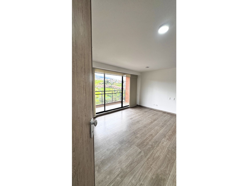 Apartamento en Venta Altoverde La Calera con vista al exterior — foto 3