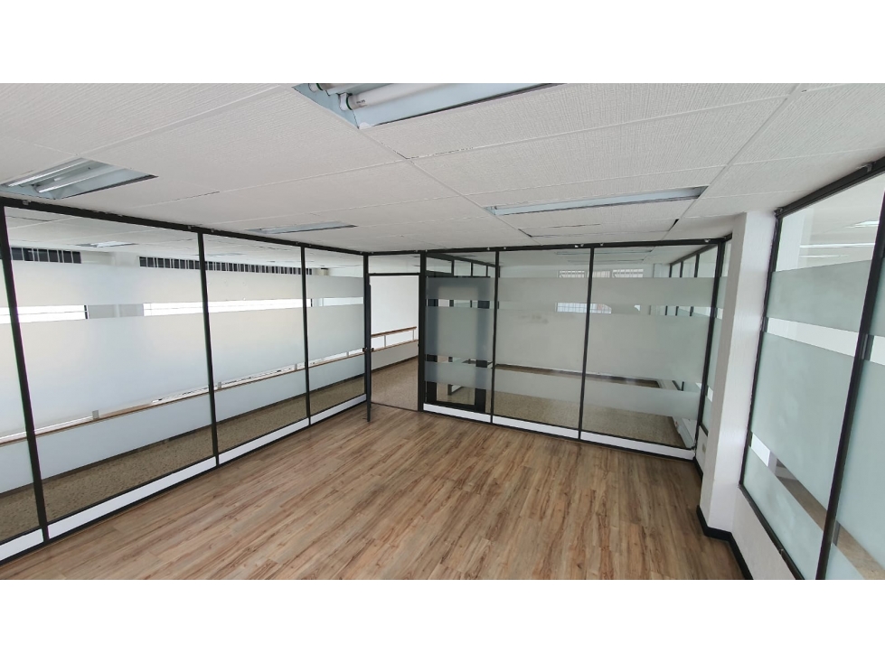 Local / Bodega con Oficinas en Arriendo en Alamos — foto 6