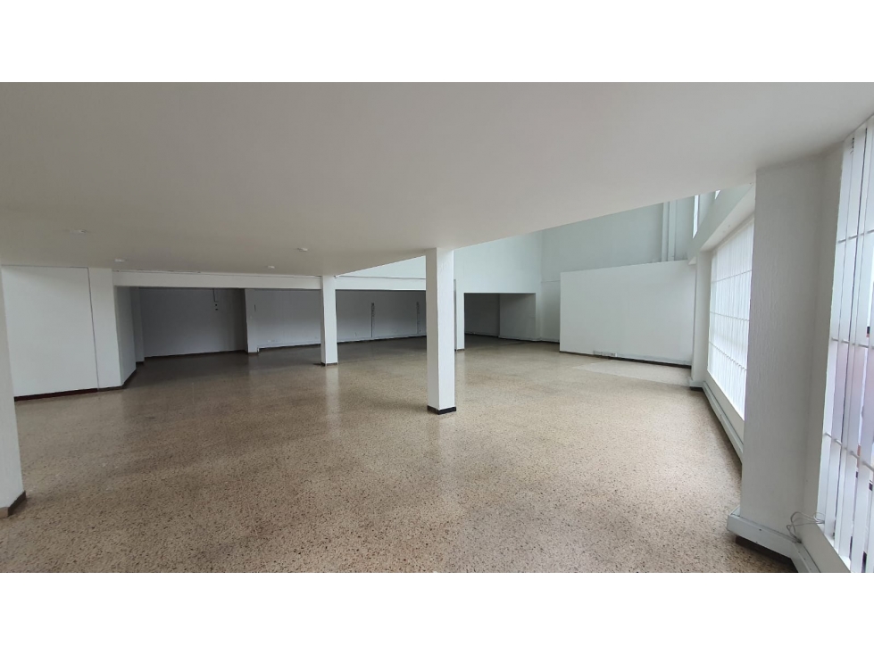 Local / Bodega con Oficinas en Venta en Alamos — foto 5