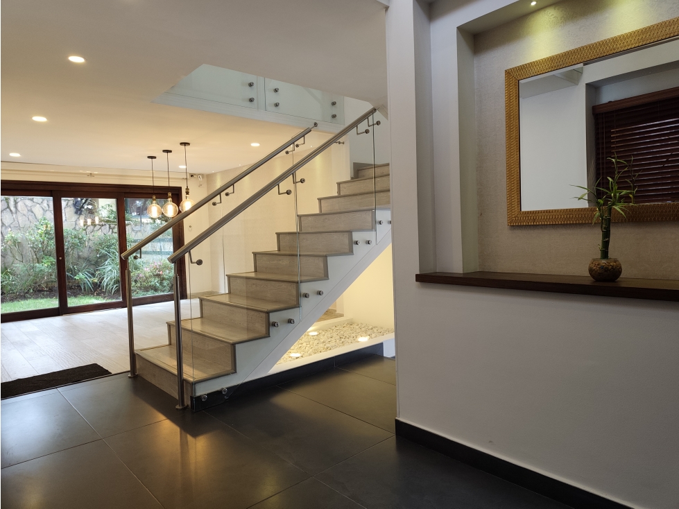 Casa en arriendo Bosque de Pinos: vista a los cerros terraza de 60 m² — foto 2