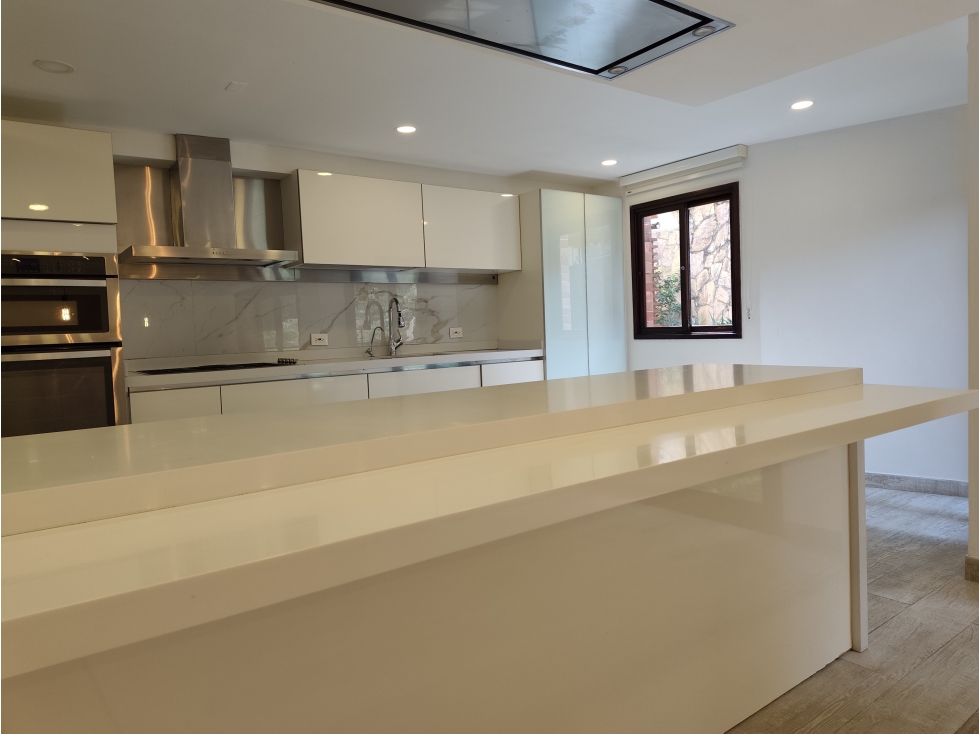 Casa en arriendo Bosque de Pinos: vista a los cerros terraza de 60 m² — foto 4