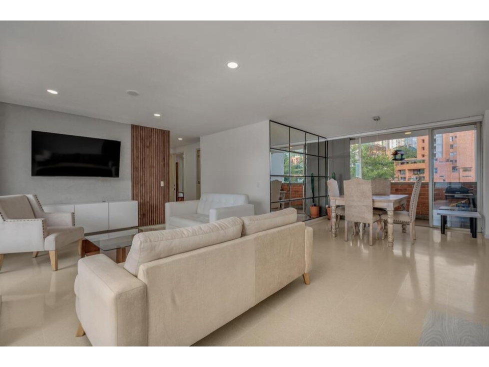 Venta apartamento Medellín El Poblado El Campestre.