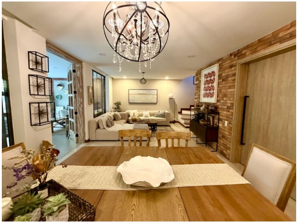 Vendo casa Medellín, El Poblado Las Santas