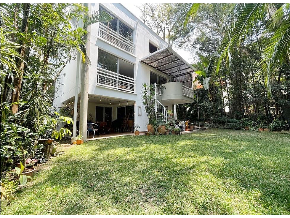 Venta casa Medellín El Poblado San Lucas
